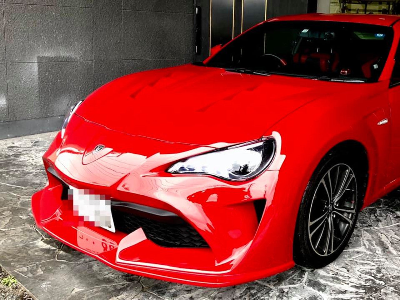VeilSide 2013-2020 Scion FR-S/ Subaru BR-Z/ Toyota 86 Front Face Kit - Front Bumper, Front Fenders, Vented Hood (Japanese FRP)